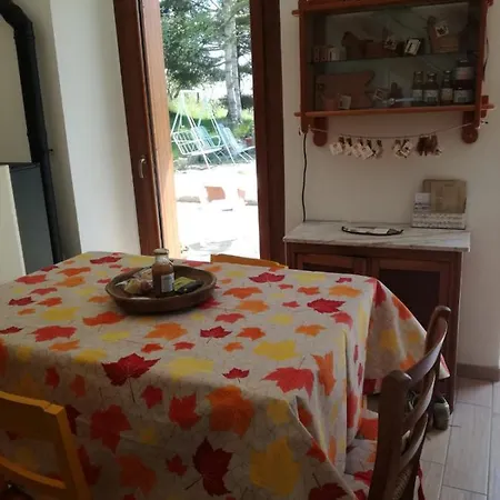 Casa Di Campagna Nel Verde Prázdninový dům